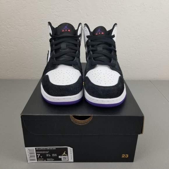 Nike Air Jordan 1 Mid SE GS White Court Purple - Picture 5 of 6